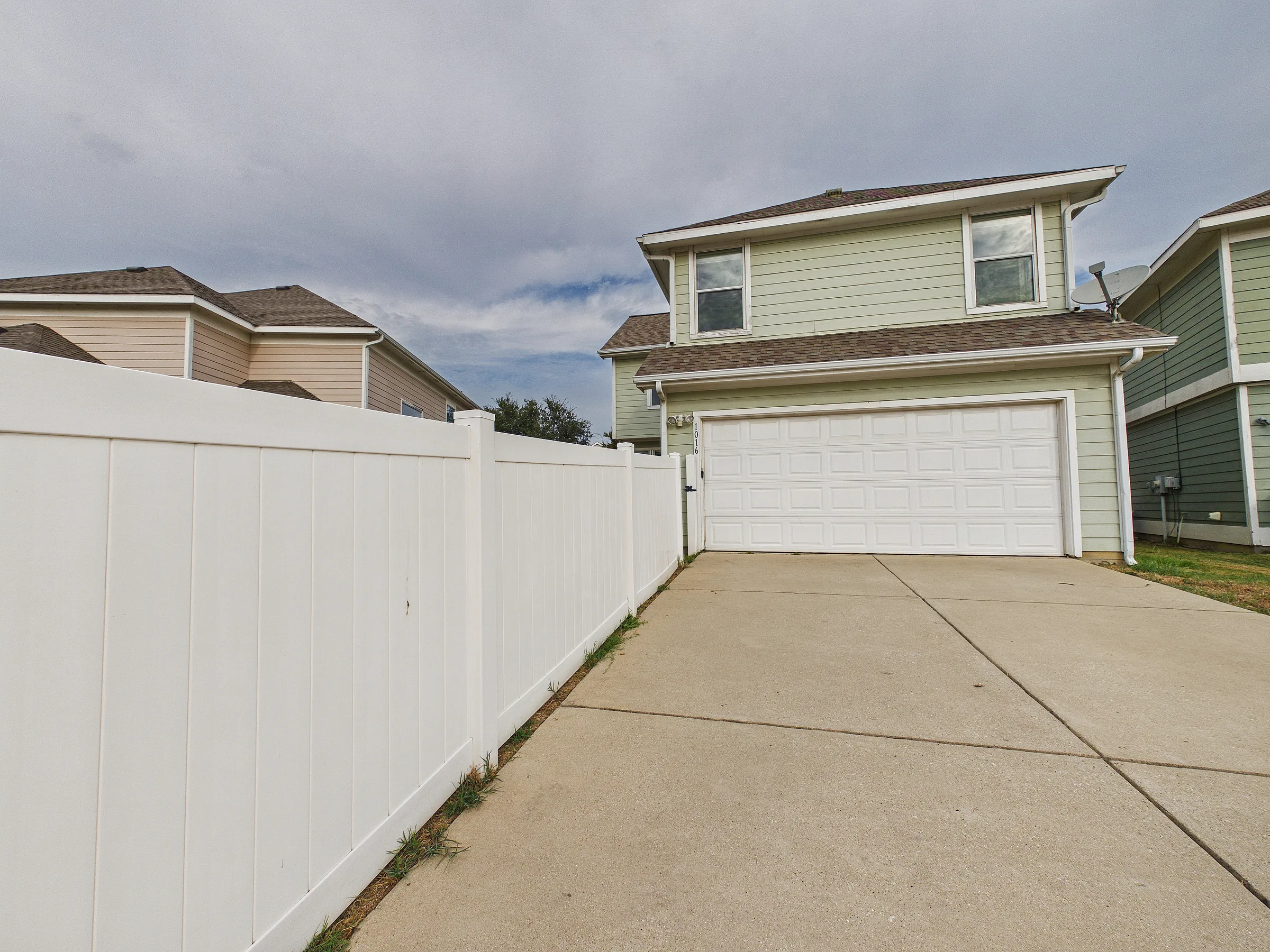 1016 Oakcrest Drive, Providence Village